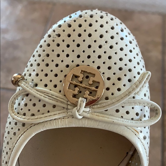 white flats - Picture 3 of 6